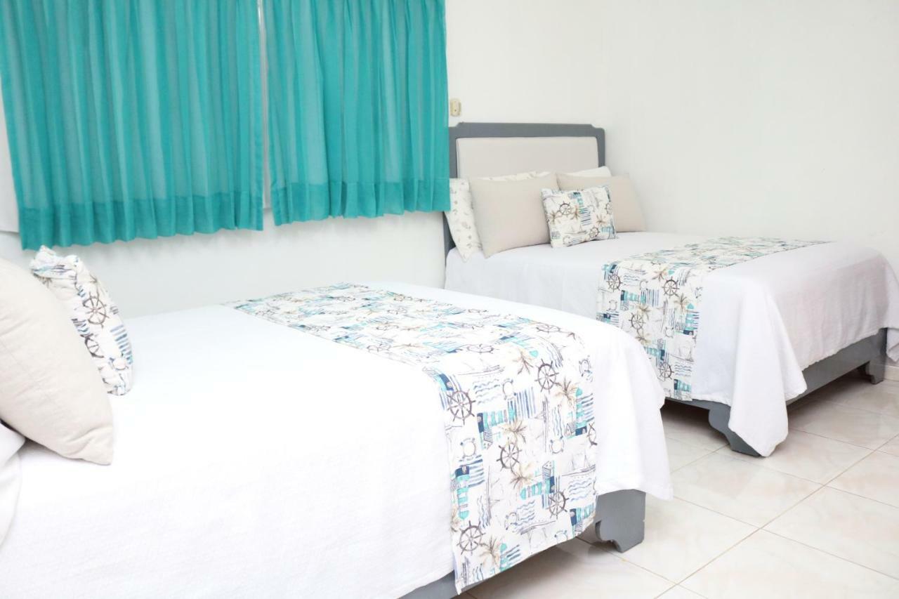 Hotel Villas Del Mar Pedernales Extérieur photo
