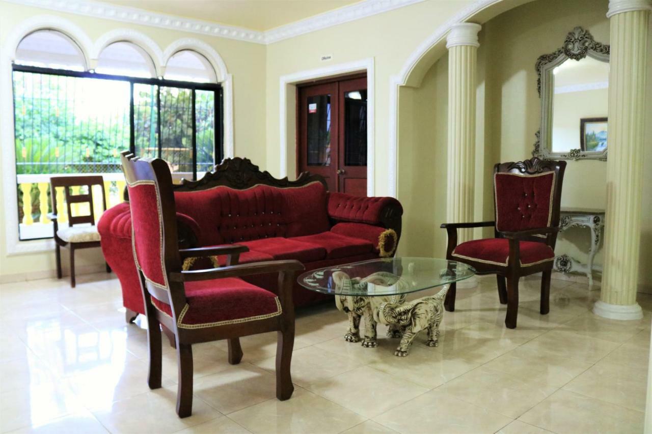 Hotel Villas Del Mar Pedernales Extérieur photo